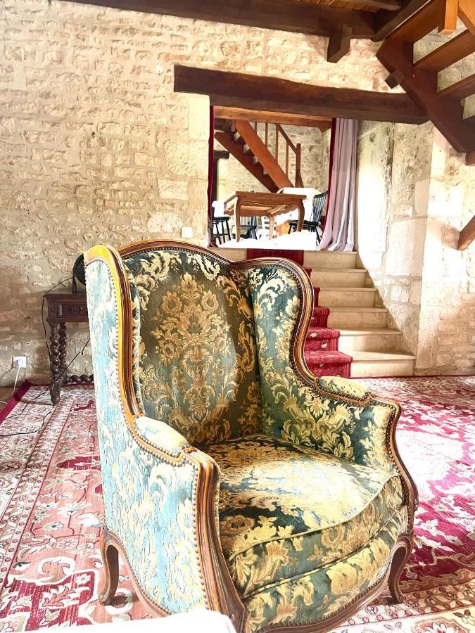 הוילה Carlux Domaine Du Bonheur En Pierre Avec Piscine, Proche Sarlat מראה חיצוני תמונה