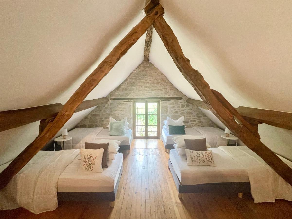 הוילה Carlux Domaine Du Bonheur En Pierre Avec Piscine, Proche Sarlat מראה חיצוני תמונה